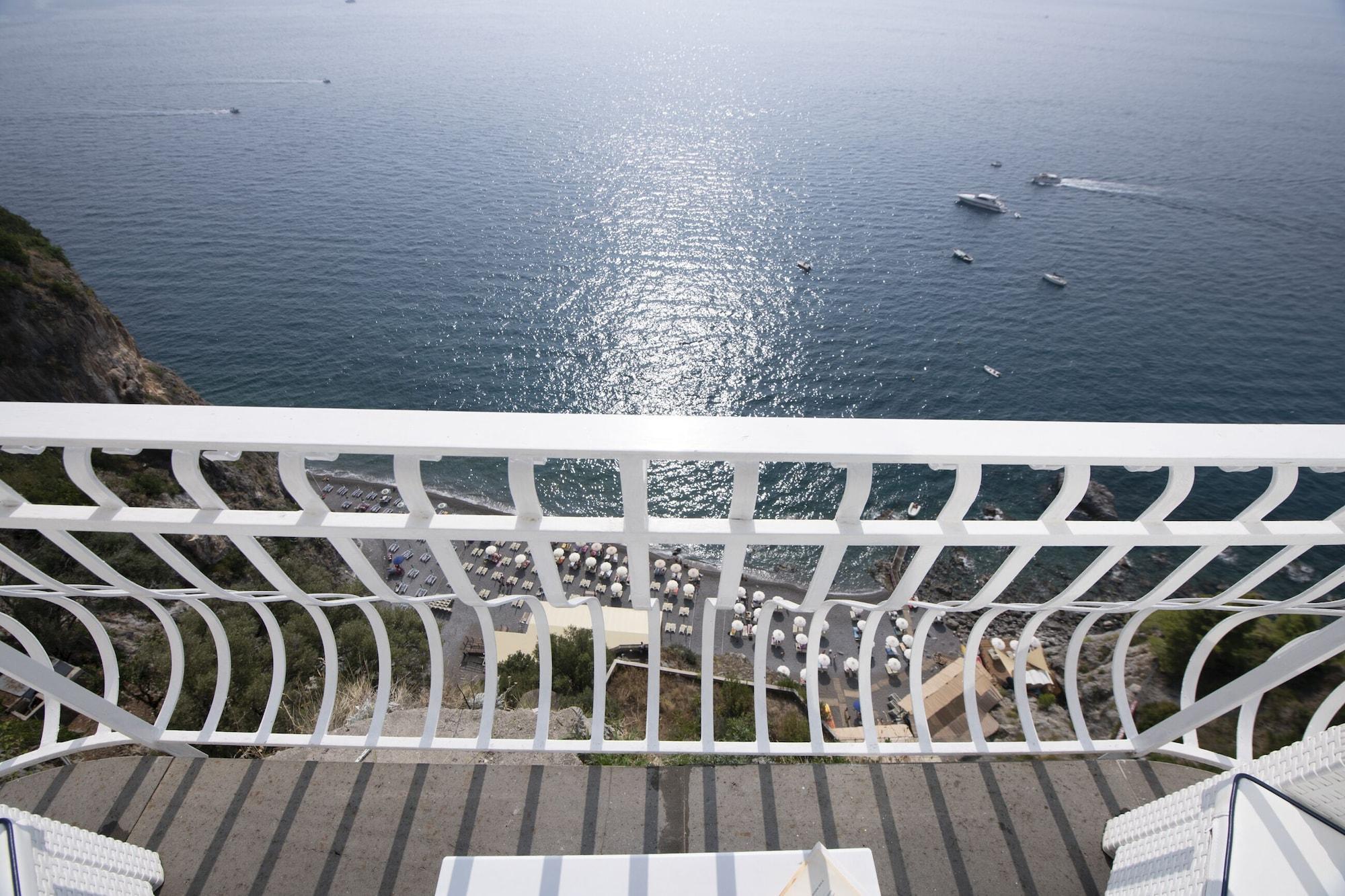 Hotel La Ninfa Amalfi Luaran gambar